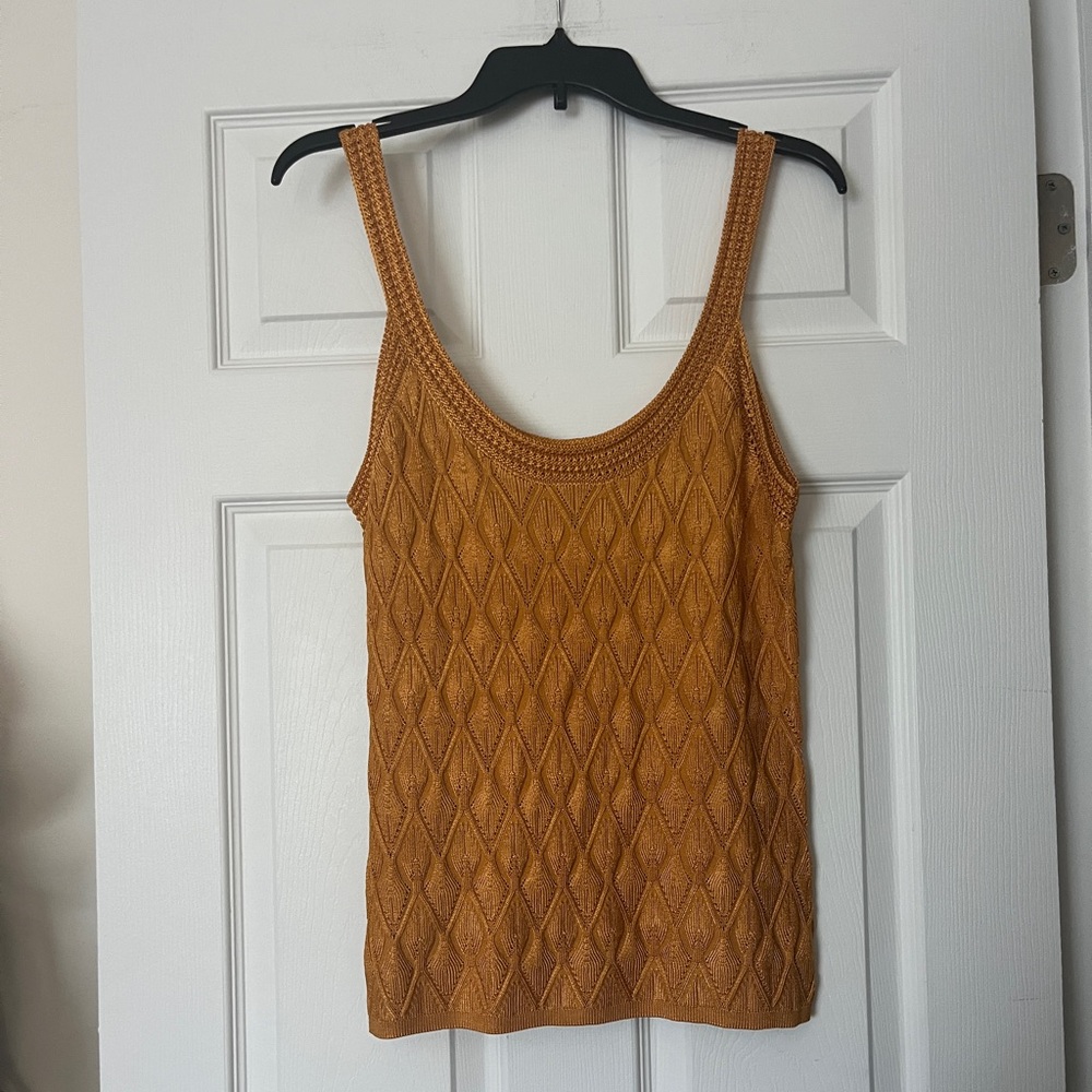 White House Black Market Mustard Textured Diamond Pattern Knit Tank Size M - Picture 2 of 11